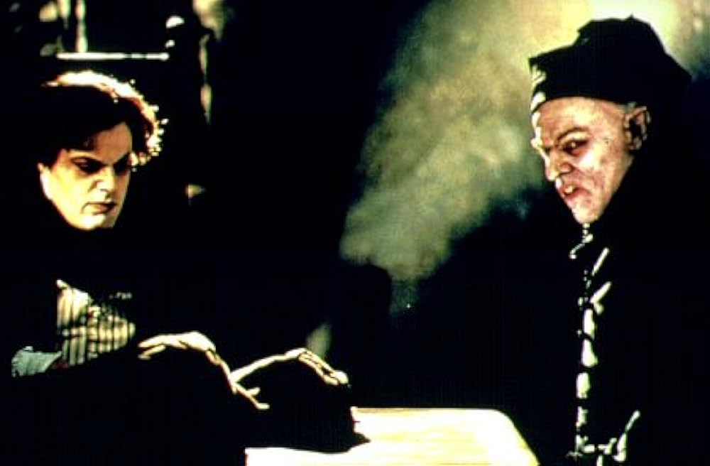 سایهٔ خون‌آشام