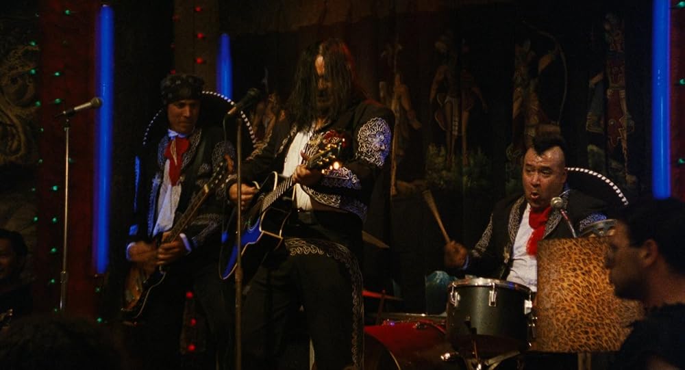 از گرگ‌ و میش تا سحر