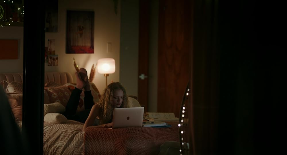 غریبه ای در خانه ی من