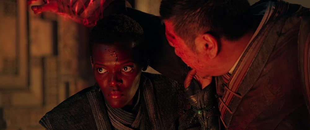 دکتر استرنج در چندجهانی جنون