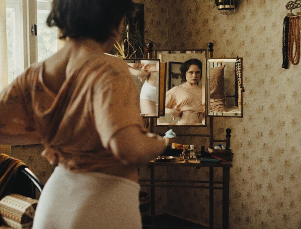 نگریستن به خورشید