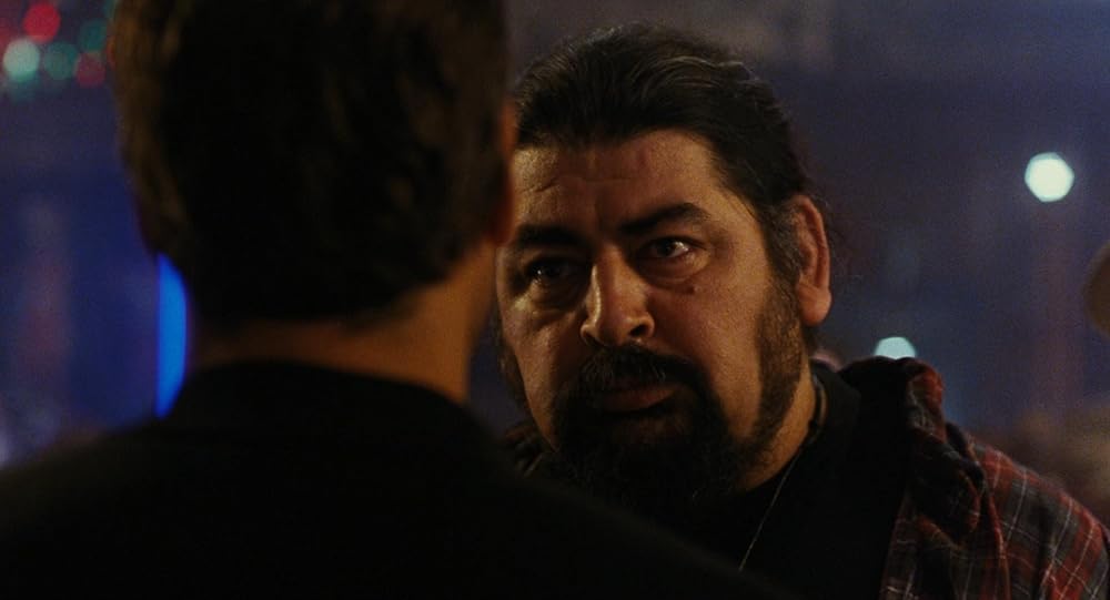 از گرگ‌ و میش تا سحر