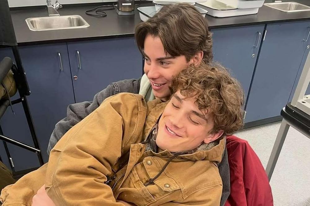 دلقک در مزرعه ذرت