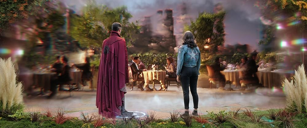 دکتر استرنج در چندجهانی جنون