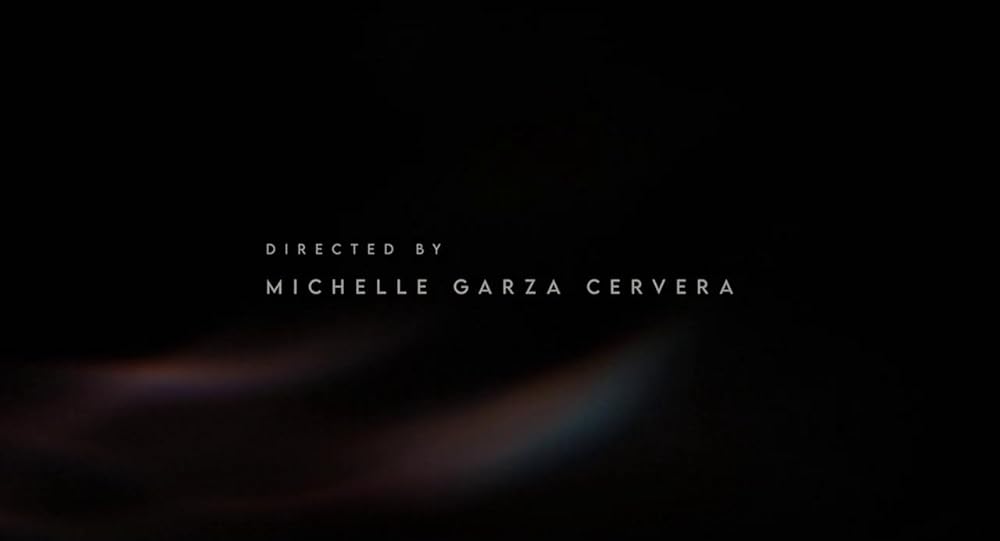 دستی که گهواره را تکان می‌دهد