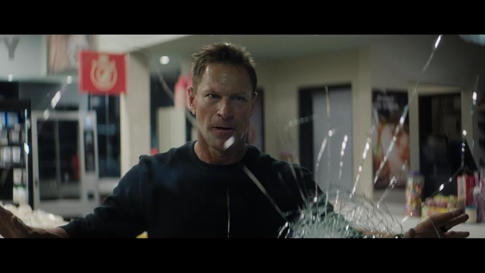 پوزه بند: شهر گرگ‌ها