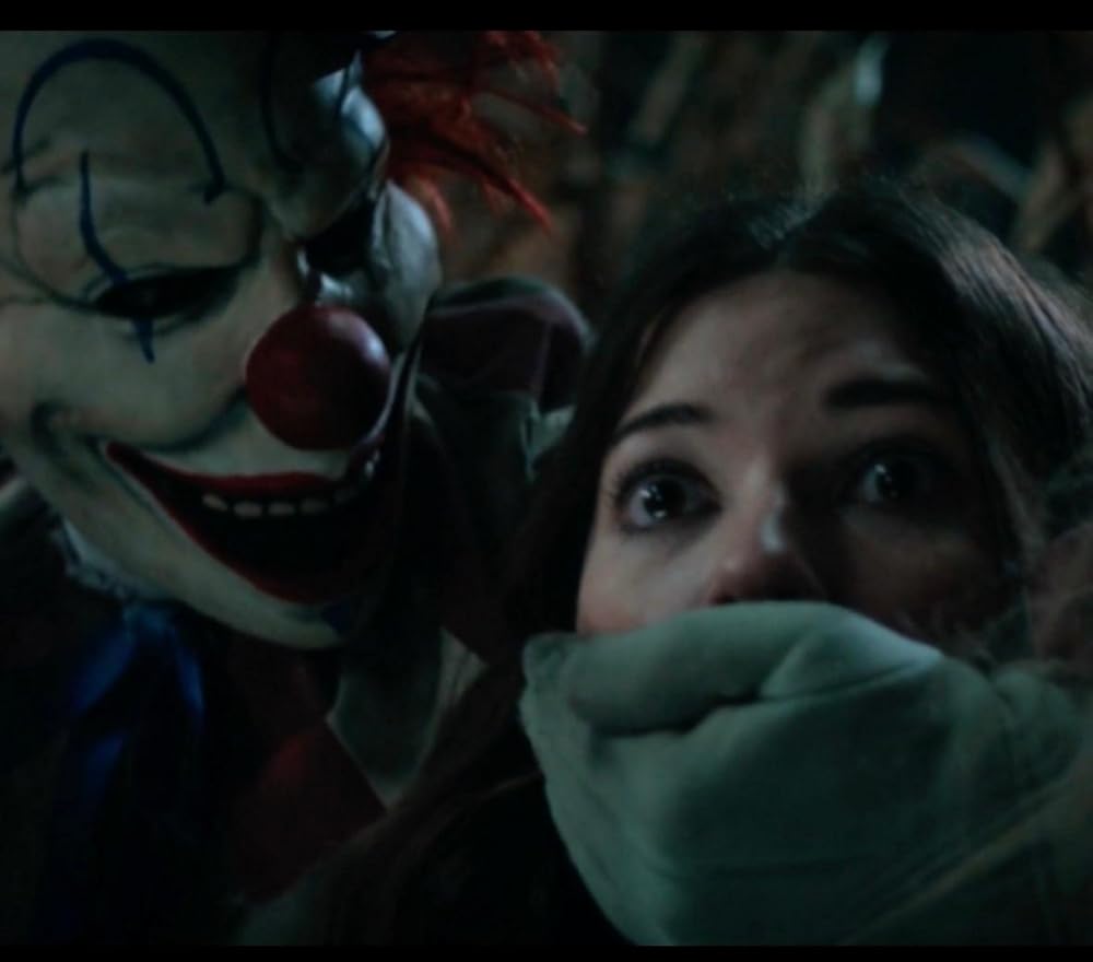 دلقک در مزرعه ذرت