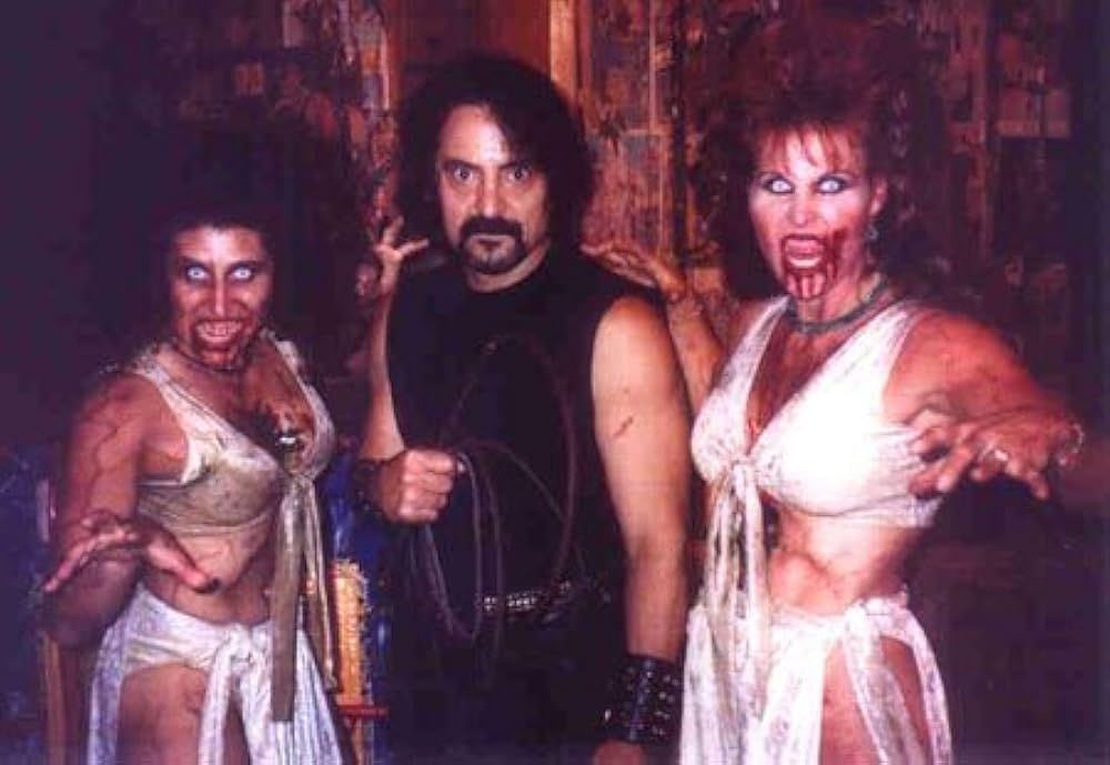 از گرگ‌ و میش تا سحر