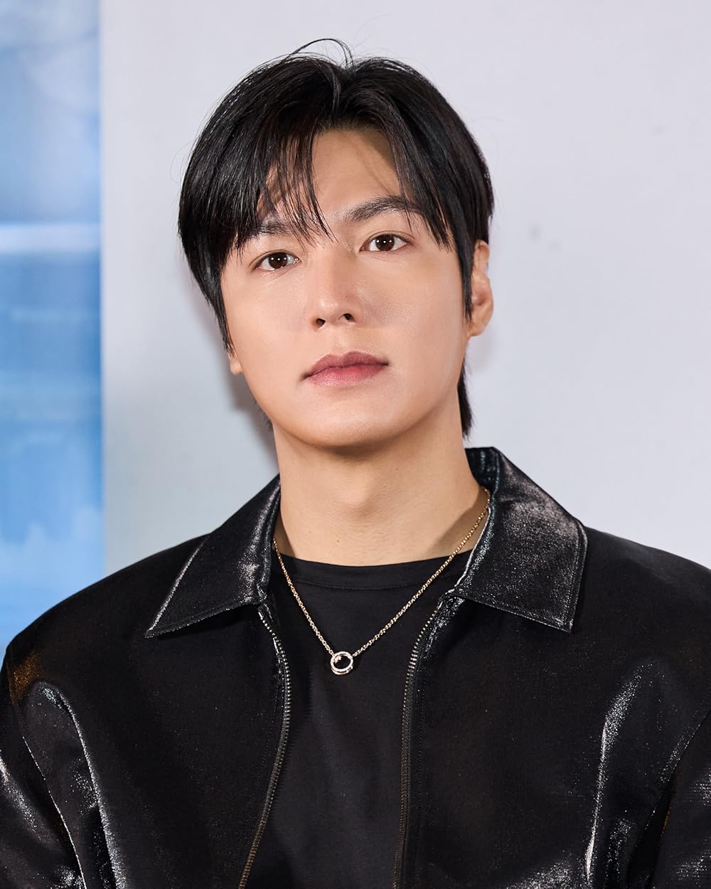 خواننده دانای کل: پیشگویی