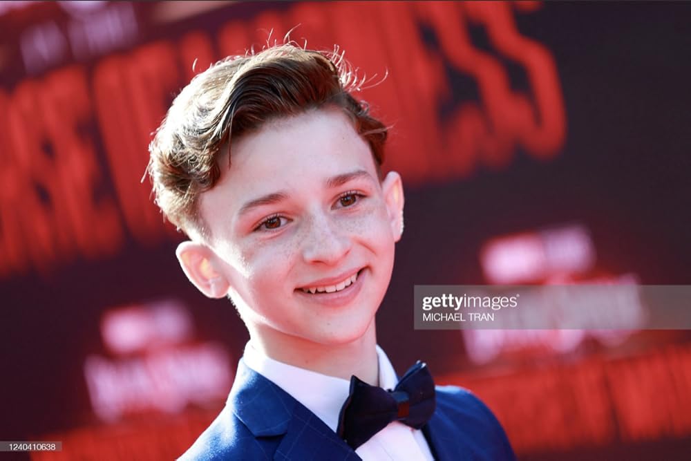 دکتر استرنج در چندجهانی جنون