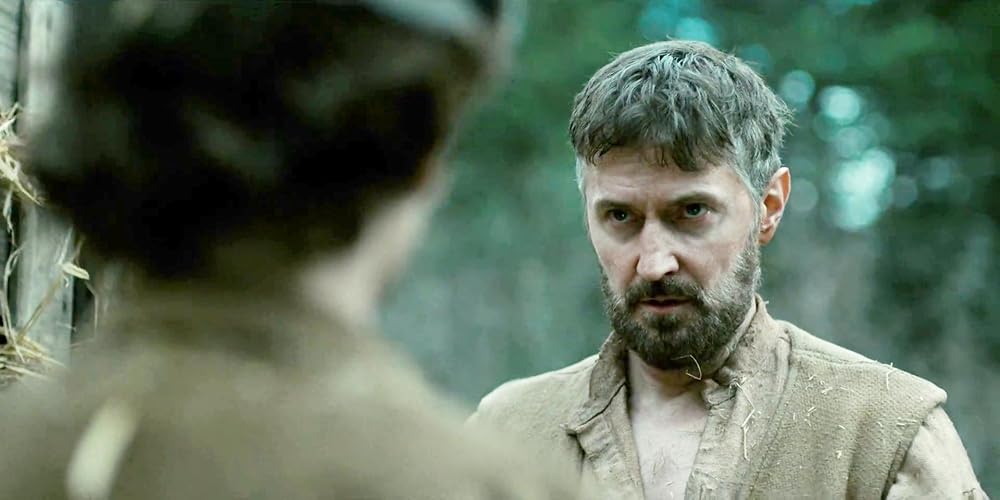 پسر در جنگل