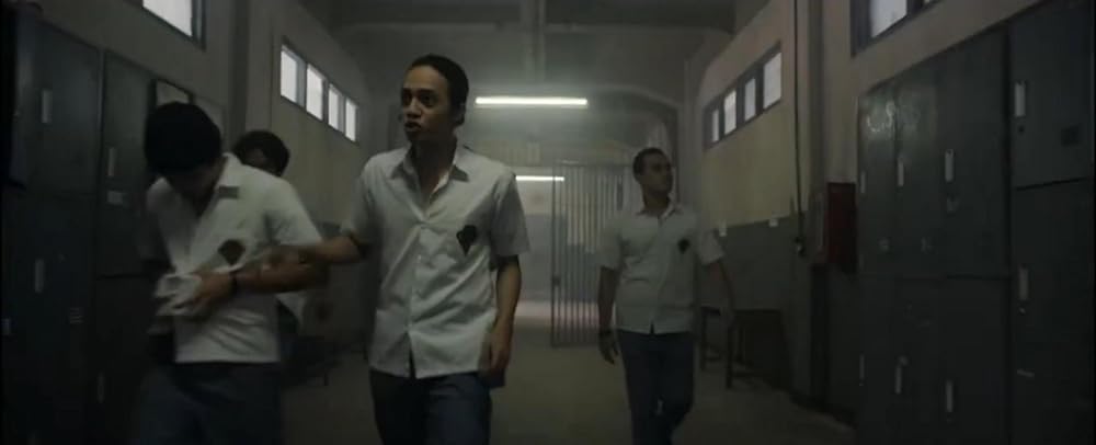 محاصره در دبیرستان تورن