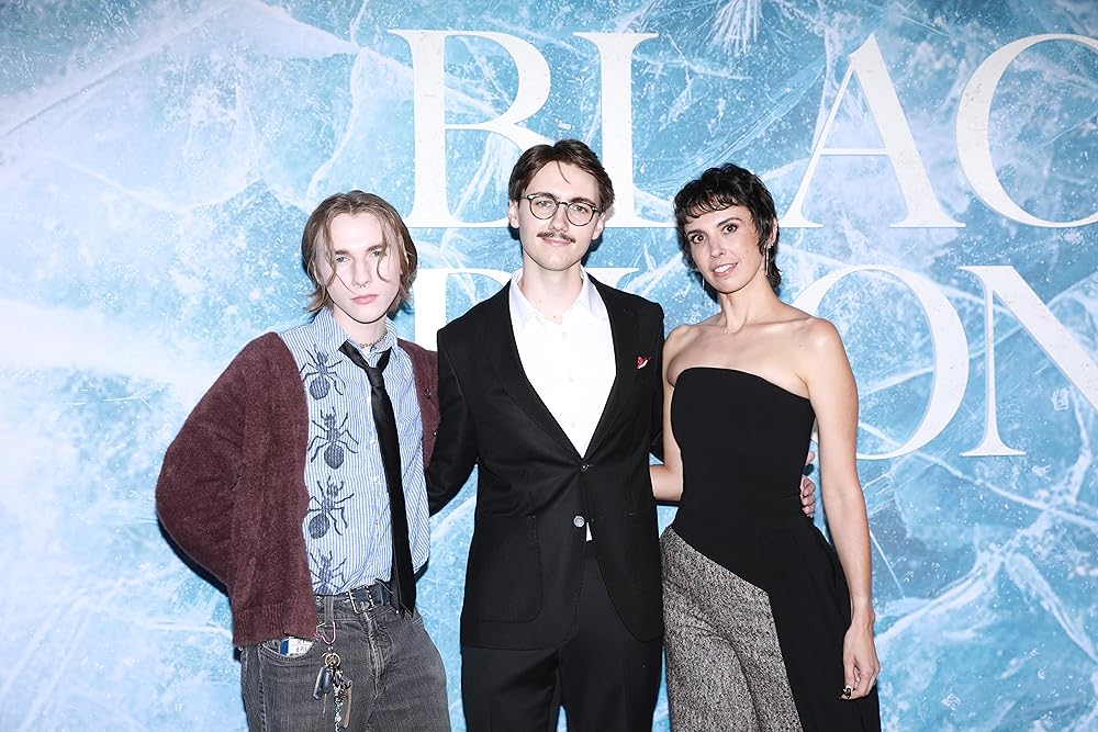 تلفن سیاه ۲