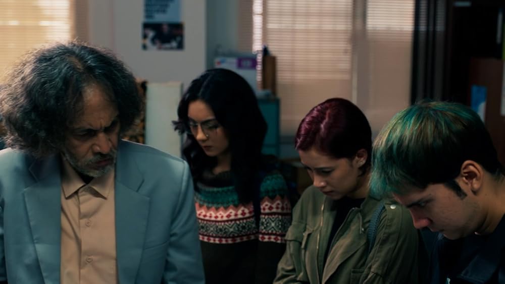 مدرس ارواح: آیا شب است یا می‌دانی؟