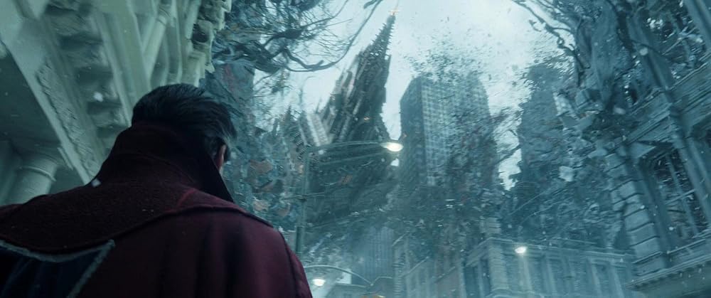 دکتر استرنج در چندجهانی جنون