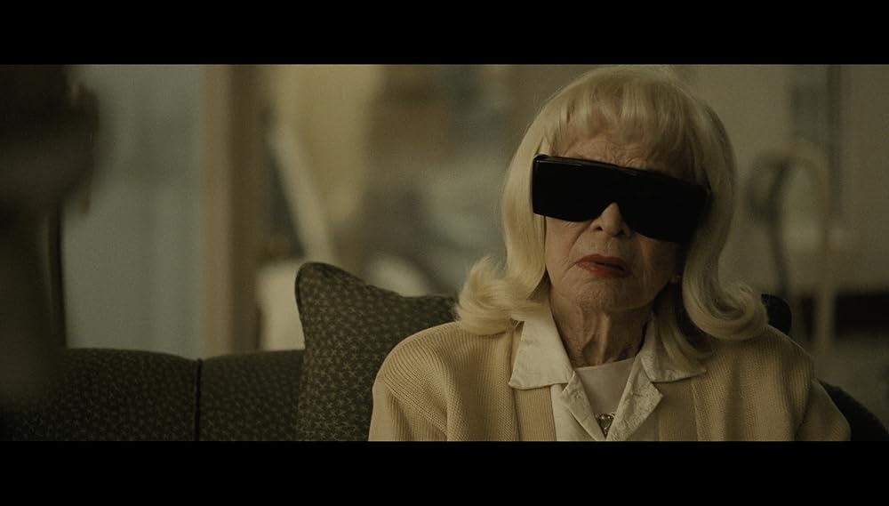 مادر، کاناپه