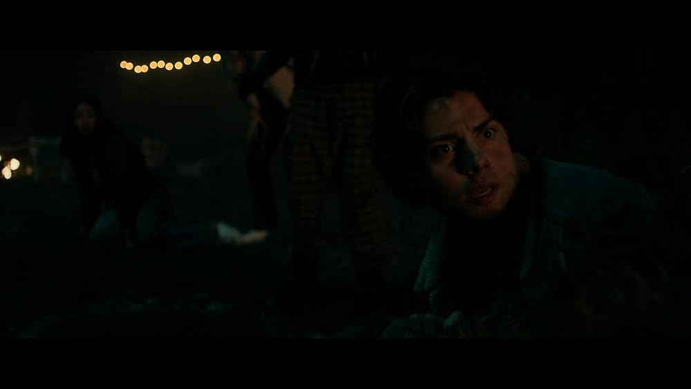 دلقک در مزرعه ذرت