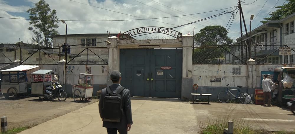 محاصره در دبیرستان تورن