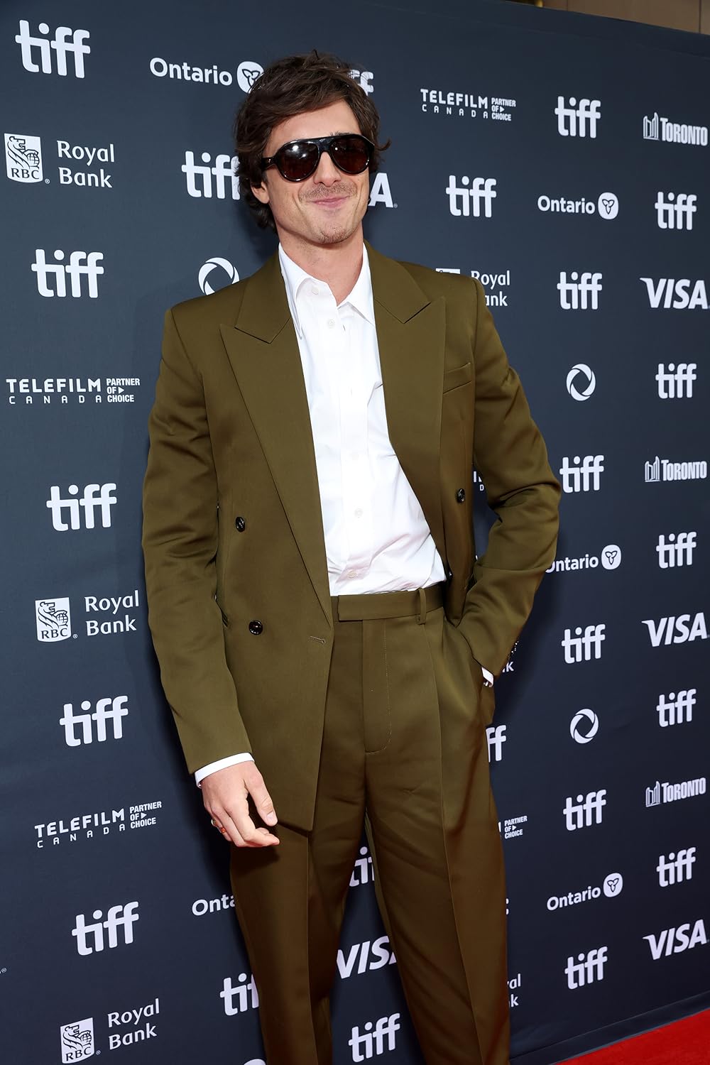 بر پشت اسب‌های تندرو