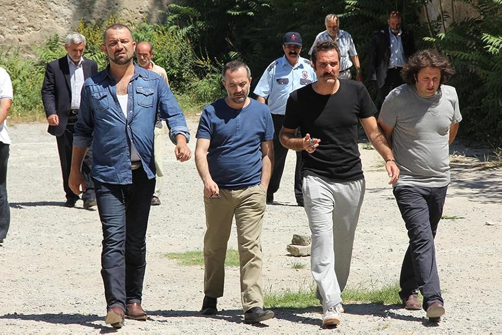 رقص با شغال‌ها ۲