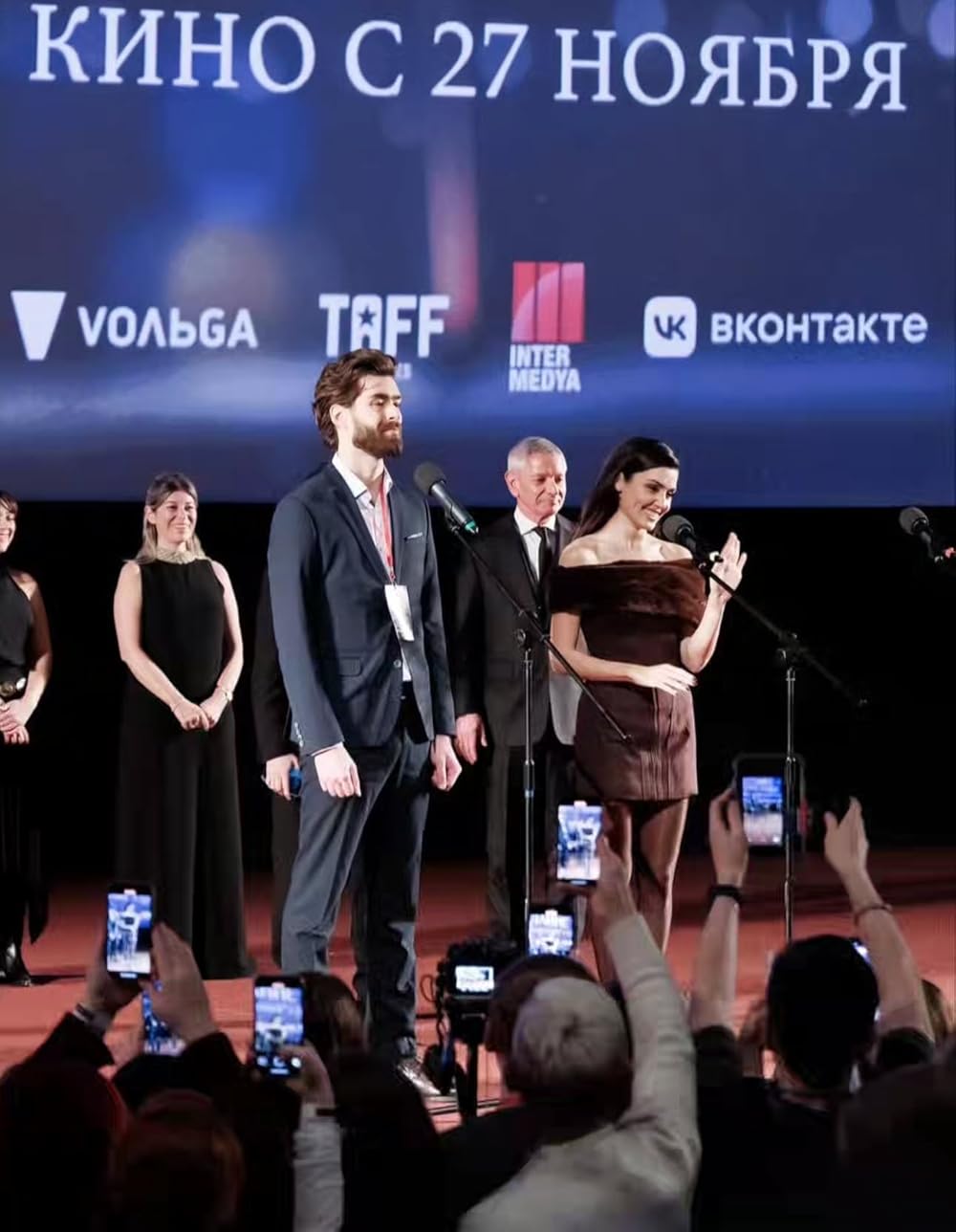 دو جهان یک آرزو