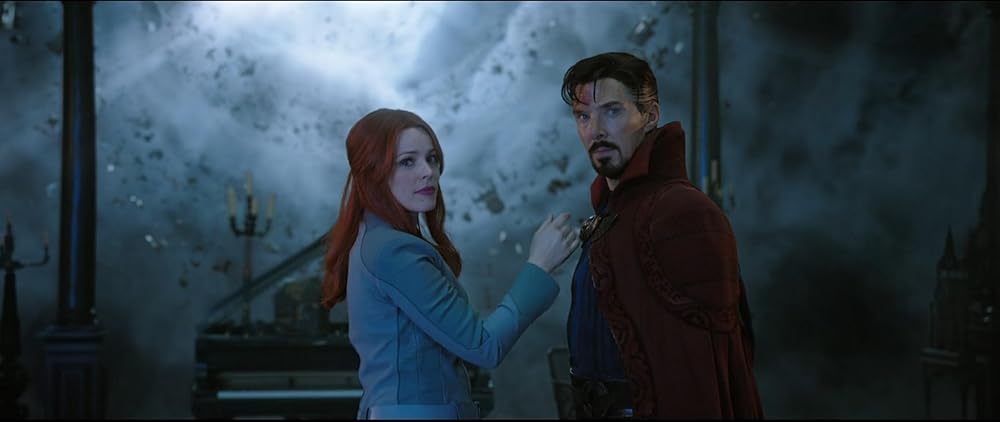 دکتر استرنج در چندجهانی جنون