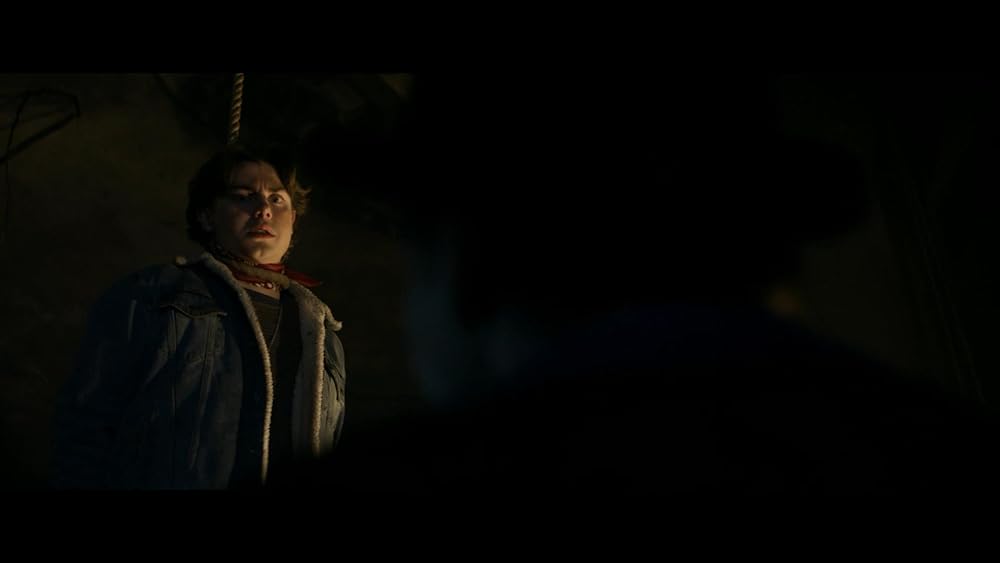 دلقک در مزرعه ذرت