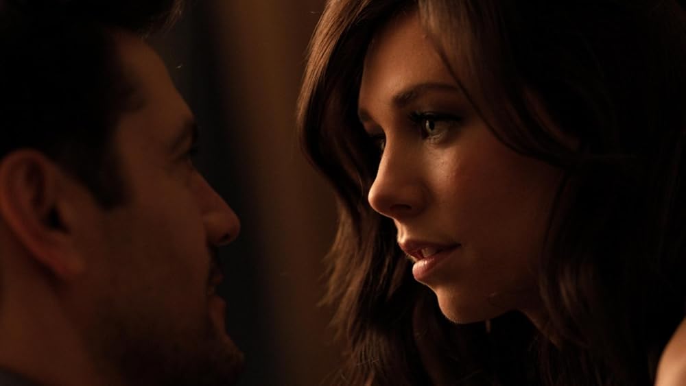 شب همیشه از راه میرسد