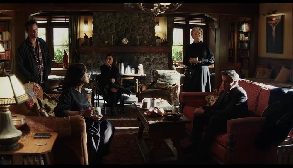 آنچه در وحشی گذشت؛ مروری بر فصل اول