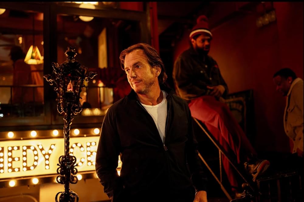 آیا این چیز روشن است؟